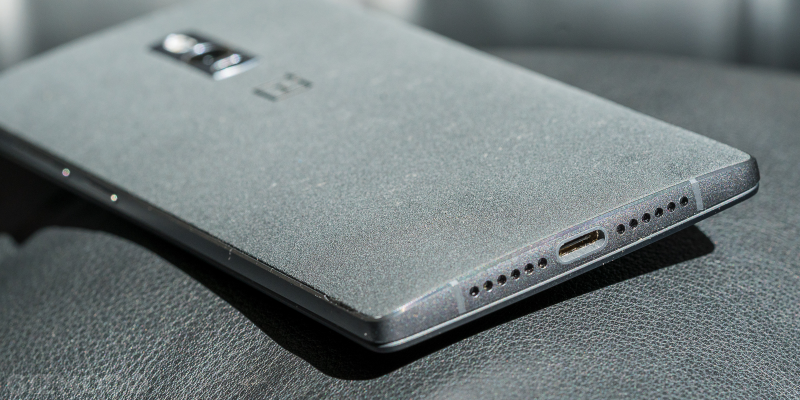 Illustration for article titled OnePlus 2 Review: It's Powerful, It's Cheap, and Dangit, It's Exciting
